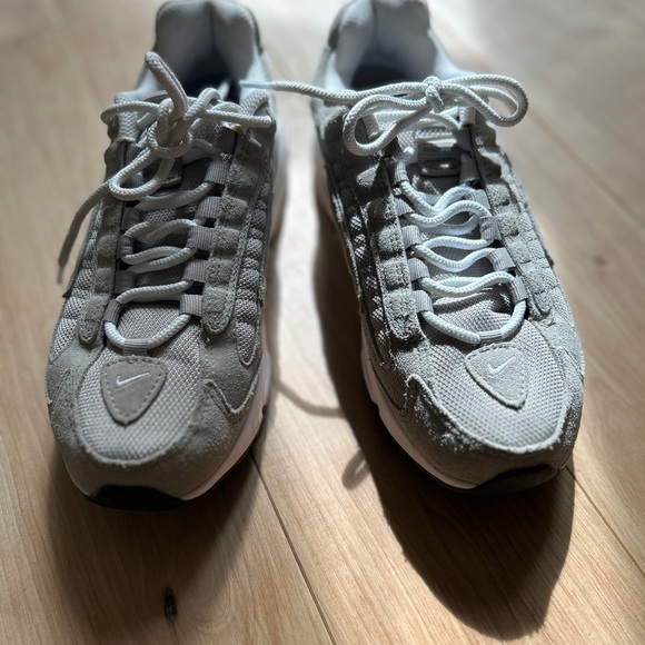 NIKE Air Max Triax Le Grey Suede - Picture 8 of 8